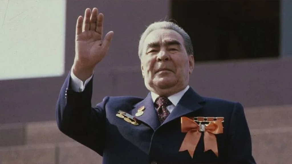 «Декоммунизированные» власти хотят лишить Леонида Брежнева звания почётного гражданина Киева