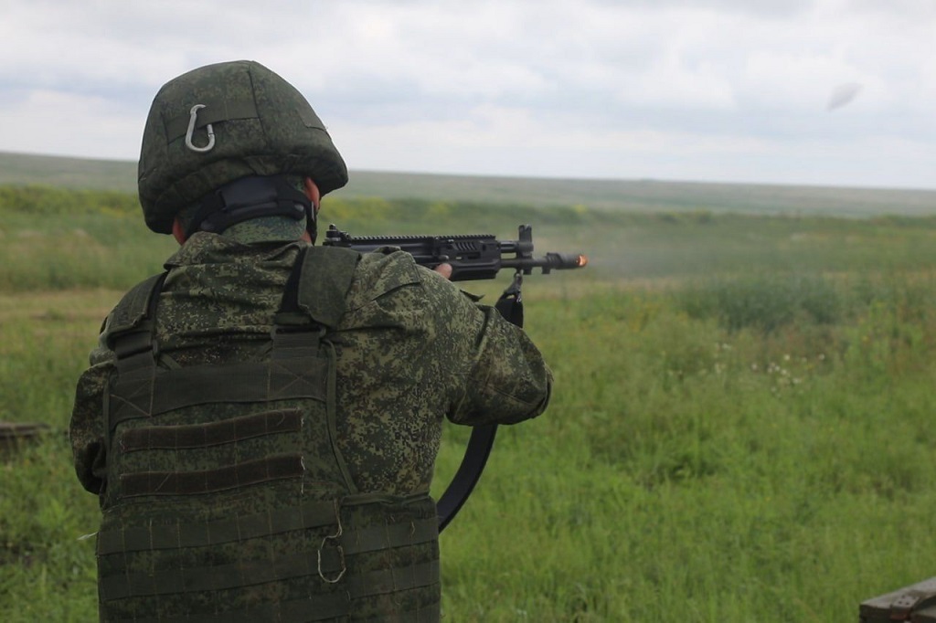 ВС РФ отбили атаку украинских боевиков на Соледаро-Артёмовском направлении