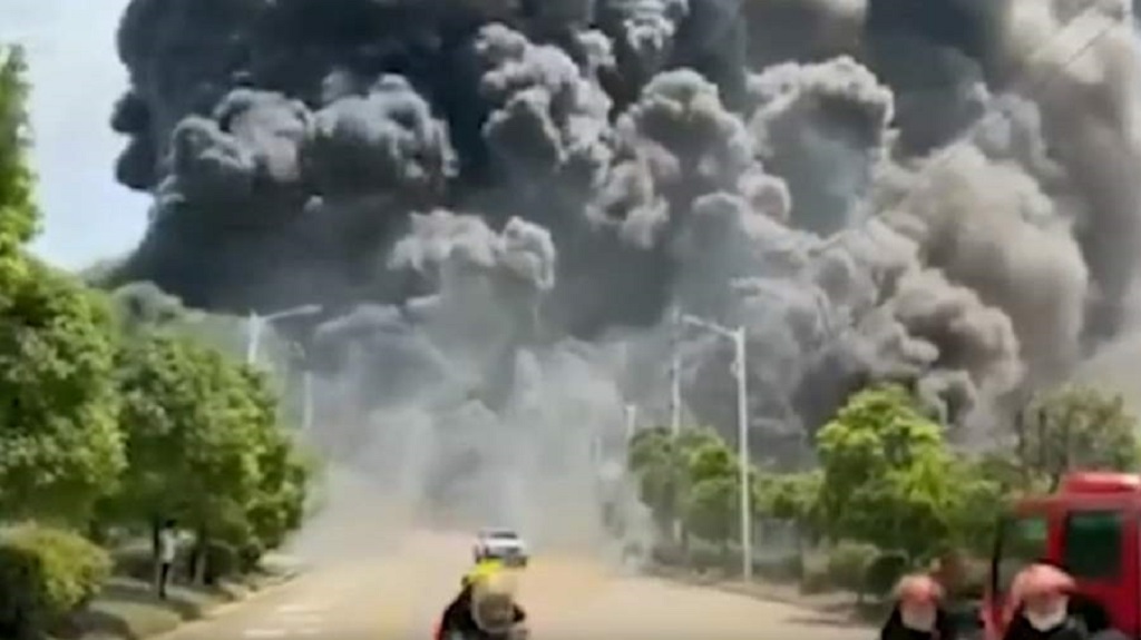 На юго-востоке Китая произошёл взрыв на химическом заводе