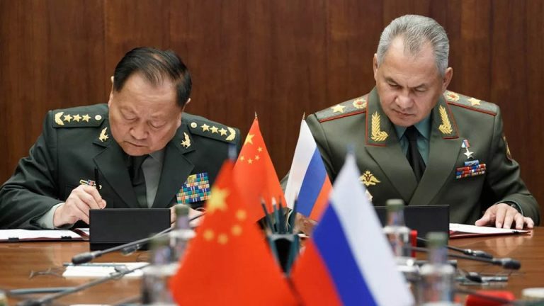 В Министерстве обороны Японии заявили о наращивании военного сотрудничества России и Китая