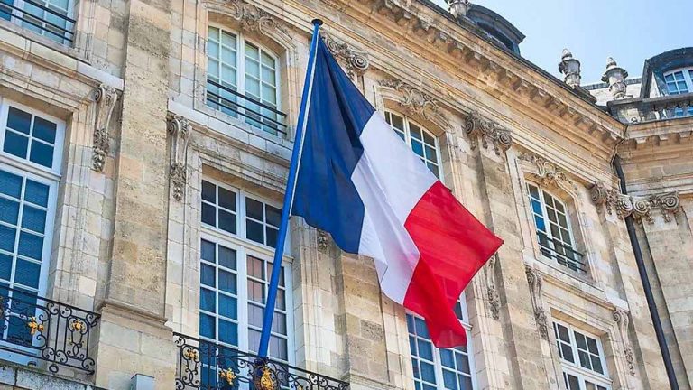 МИД Франции призвал не ездить в Нигер, Буркина-Фасо и Мали
