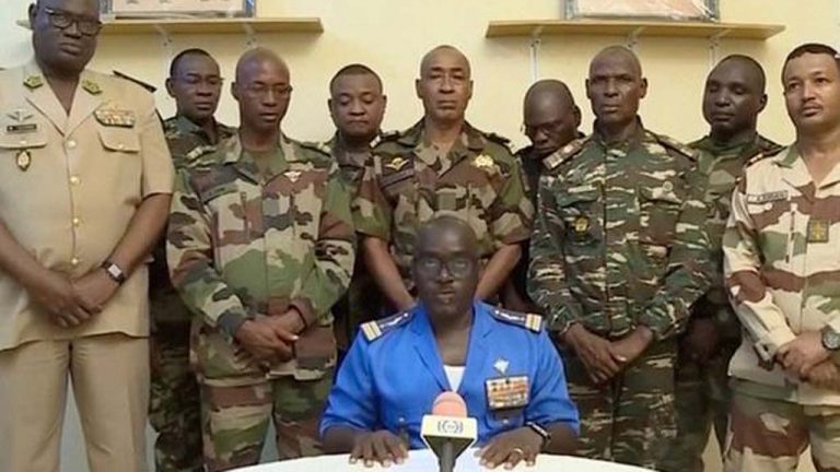 ЭКОВАС определилось с датой вторжения в Нигер