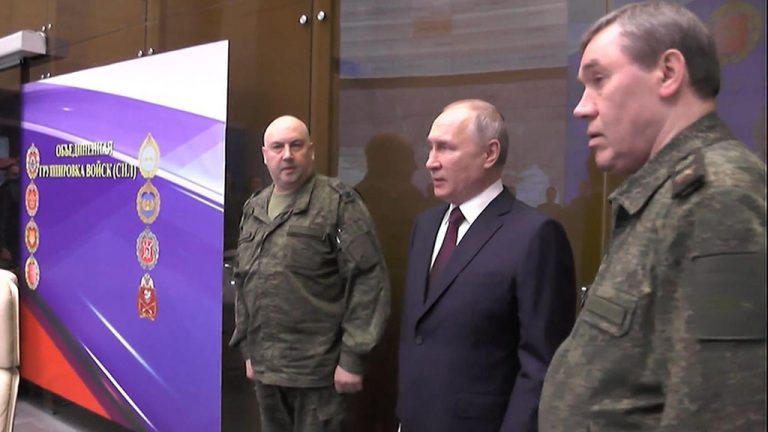 Президент провёл совещание в штабе группировки СВО в Ростове-на-Дону