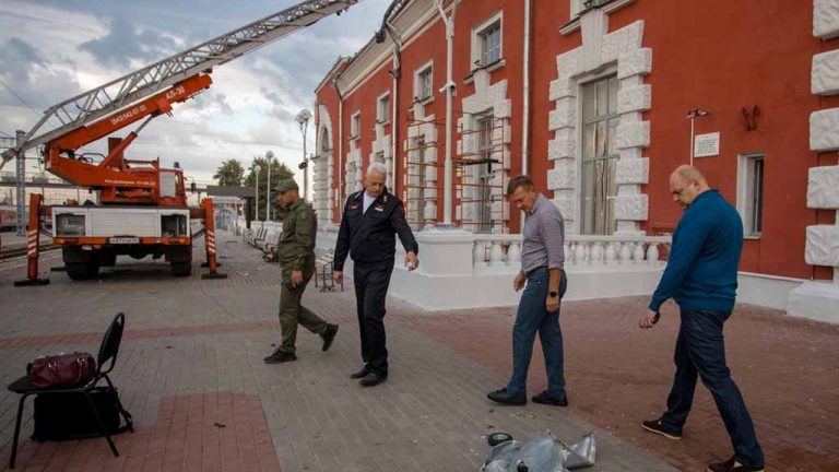 На железнодорожном вокзале Курска устранены основные последствия ночного удара украинского беспилотника