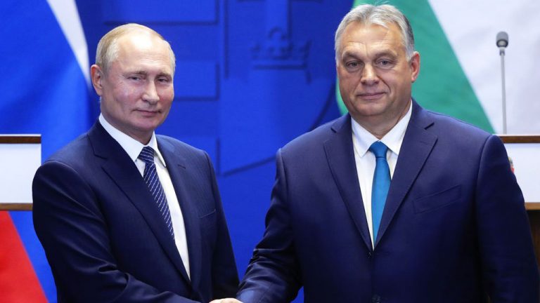 Премьер Венгрии заявил, что победить Россию невозможно