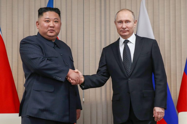 VLADIVOSTOK, RUSSIA - APRIL 25, 2019: North Korean Leader Kim Jong Un (L) and Russia's President Vladimir Putin shake hands during a meeting at the Far Eastern Federal University (FEFU) on Russky Island. Valery Sharifulin/TASS

Ðîññèÿ. Âëàäèâîñòîê. Ëèäåð ÊÍÄÐ Êèì ×åí Ûí è ïðåçèäåíò ÐÔ Âëàäèìèð Ïóòèí (ñëåâà íàïðàâî) âî âðåìÿ âñòðå÷è íà òåððèòîðèè Äàëüíåâîñòî÷íîãî ôåäåðàëüíîãî óíèâåðñèòåòà (ÄÂÔÓ) íà îñòðîâå Ðóññêèé. Âàëåðèé Øàðèôóëèí/ÒÀÑÑ