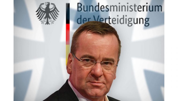 Министр обороны Германии пропустит совещание в Рамштайне