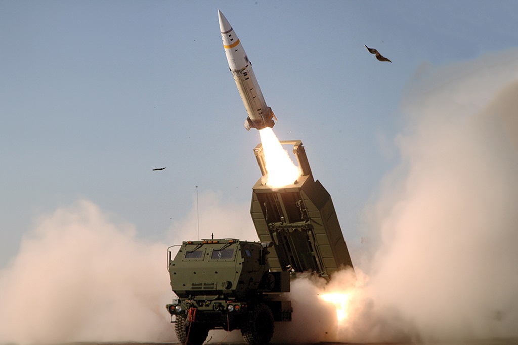 Эксперт обозначил города России, которым могут грозить удары ракет ATACMS