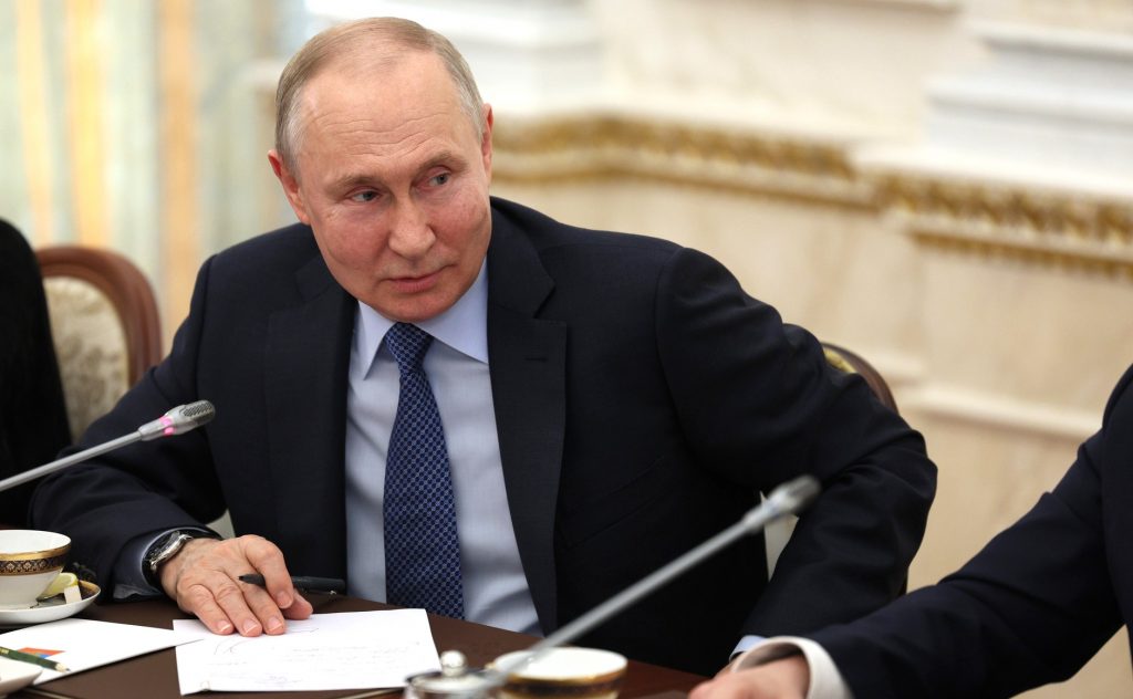 Путин заявил, что Россия спасла Донбасс и Новороссию от истребления русской культуры