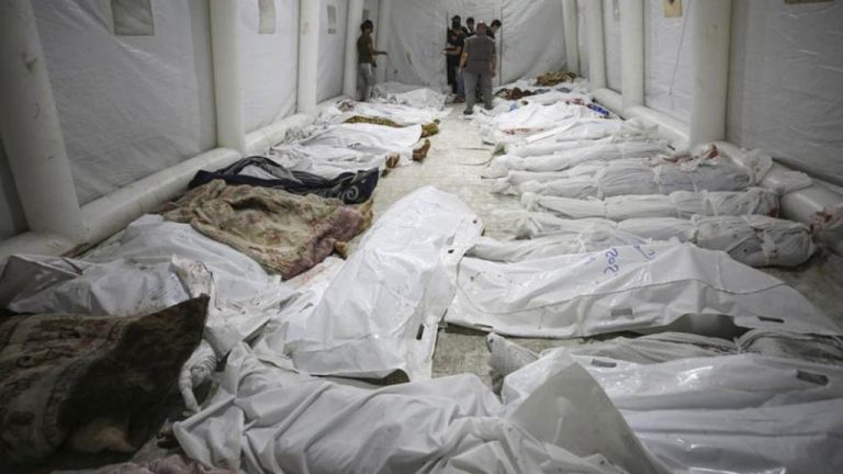 Минздрав Палестины сообщил о гибели 471 человека при обстреле больницы в Газе