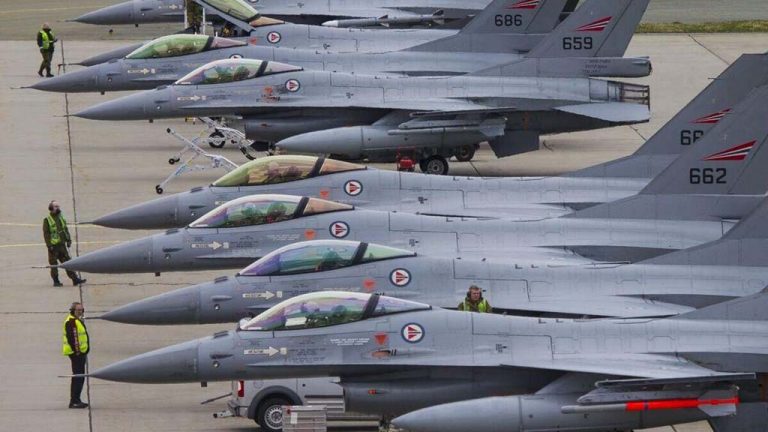 На Ближний Восток прибыла эскадрилья F-16