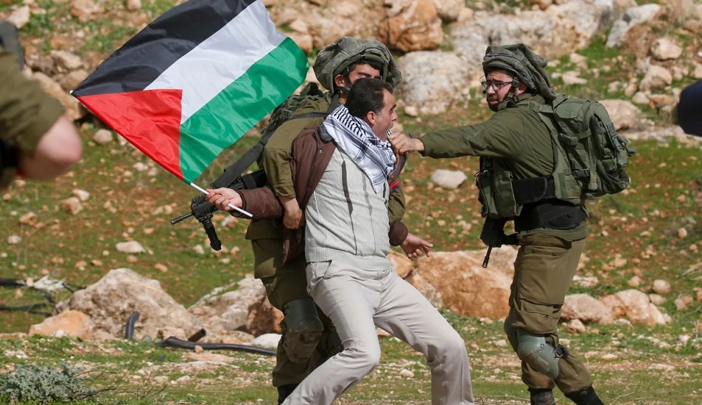 палестинце и солдаты ЦАХАЛ