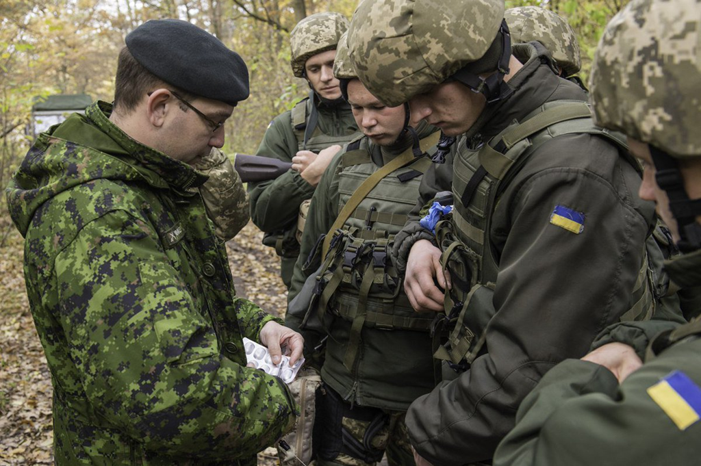 Волонтёр ВСУ рассказал о распространителях наркотиков среди украинских боевиков