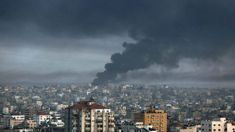 ВОЗ зафиксировала 137 нападений на медобъекты в секторе Газа