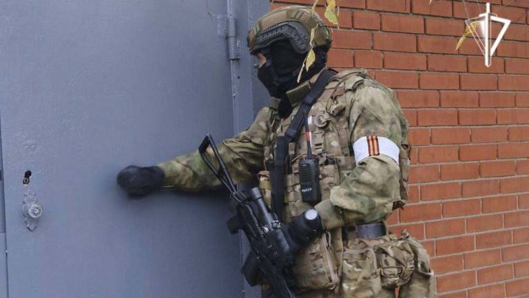 Подозреваемый в особо тяжком преступлении задержан спецназом Росгвардии в ДНР