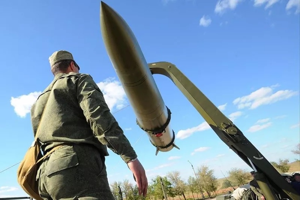Army Recognition: на фронтах СВО Россия применила тактику двойного удара «Искандеров»