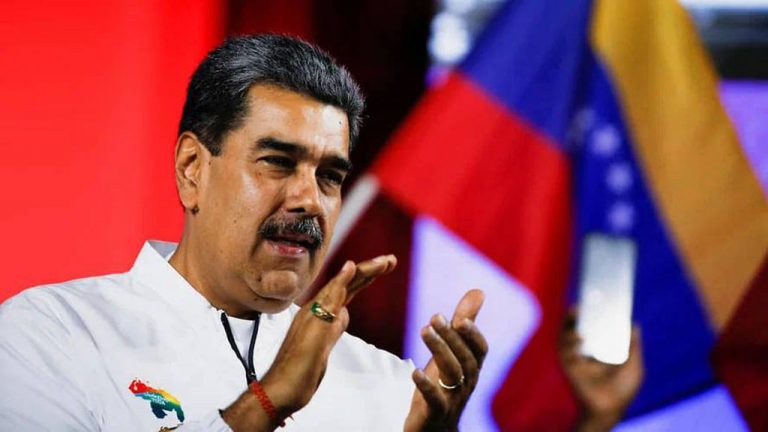 Президент Венесуэлы объявил часть соседнего государства 24-м штатом страны