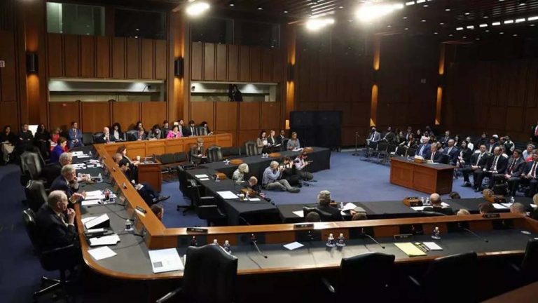 Сенат США отказался вынести на голосование законопроект о помощи Украине