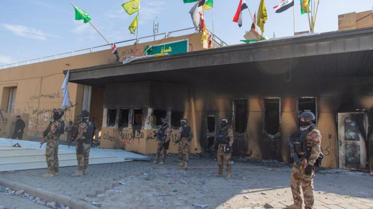 Посольство США в Ираке попало под ракетный обстрел