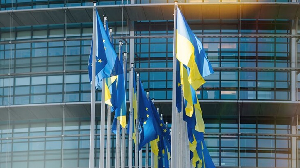 СВР: Евросоюз выбирает замену Зеленскому между Залужным и Будановым