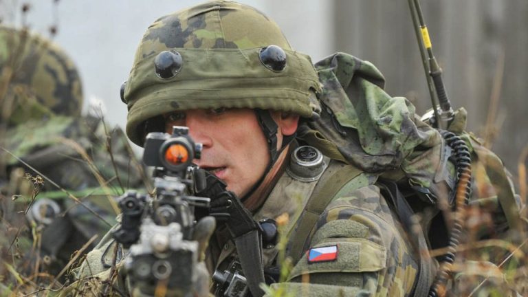В Чехии призвали «запугать Россию» в целях предотвращения возможной войны
