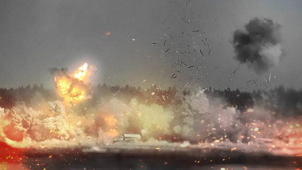Главком ВСУ Залужный возмущён взрывами на военных и промышленных объектах Украины