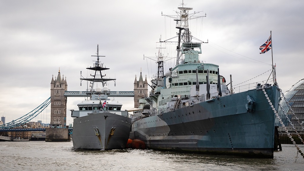 Британский флот вынужденно списал два корабля в связи с нехваткой моряков – Telegraph