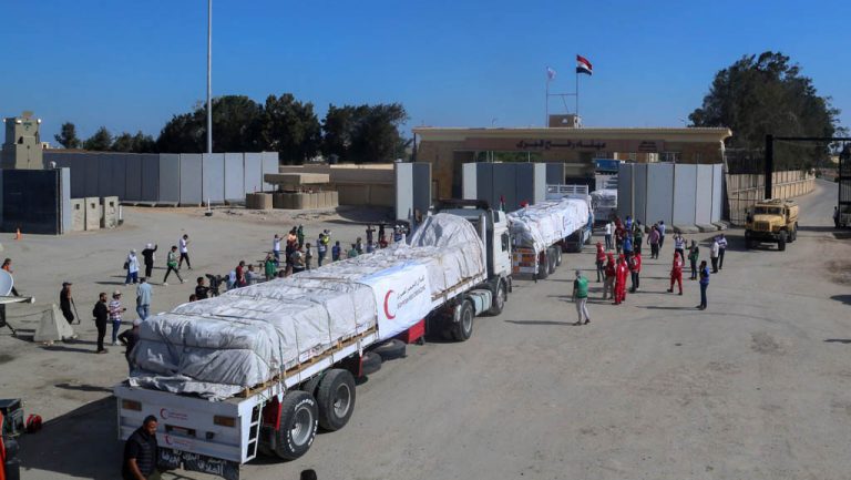 Израиль разрешил ввоз гуманитарной помощи в сектор Газа