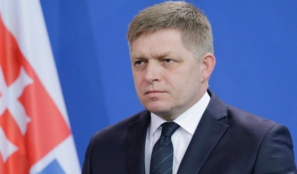 Роберт Фицо заявил о тотальном контроле США над Украиной