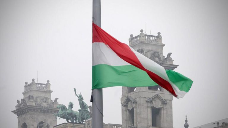 В Венгрии заявили, что не поддадутся на шантаж и давление Евросоюза