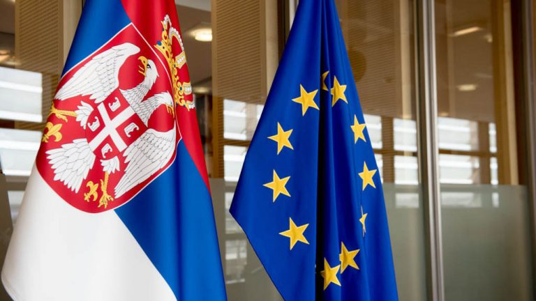 В Сербии обвинили Евросоюз в неуважении международному праву