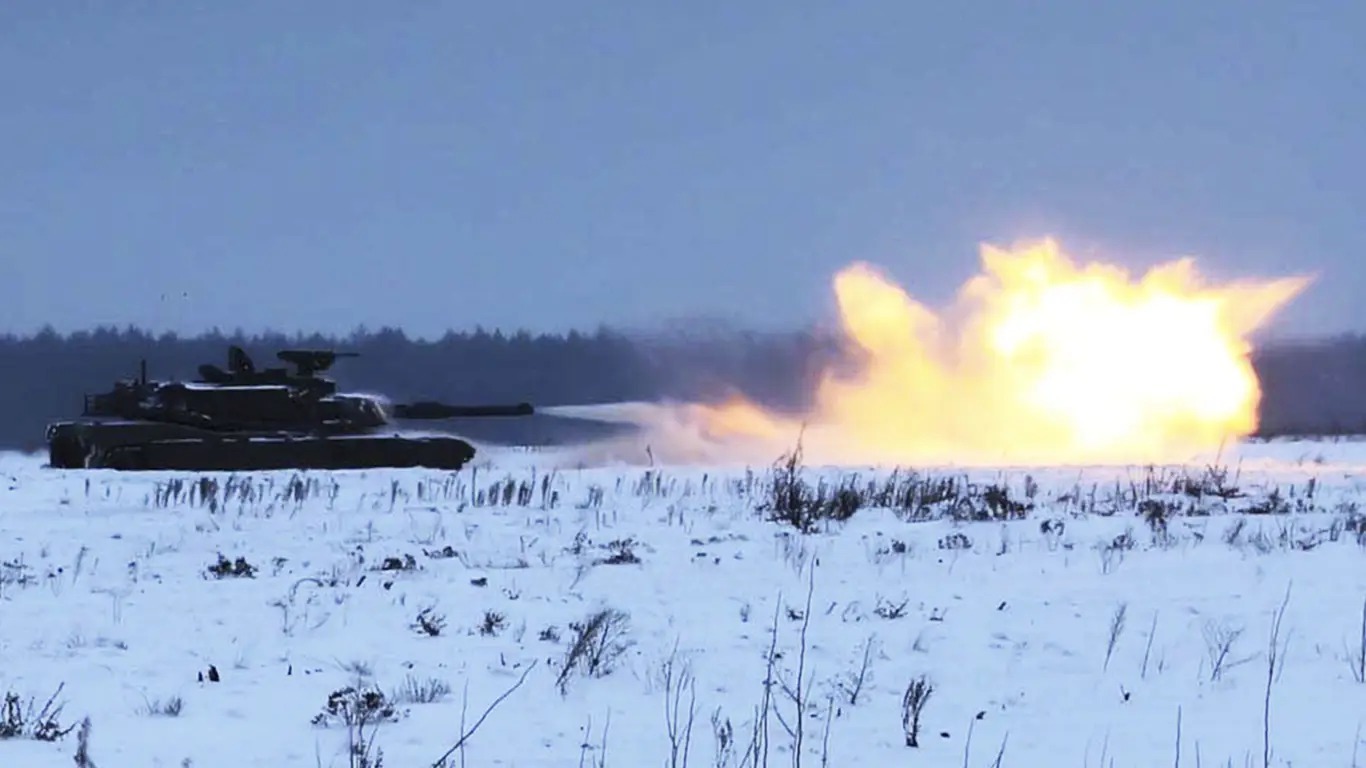 Военный эксперт сомневается, что танки Abrams смогут одолеть российские Т-90