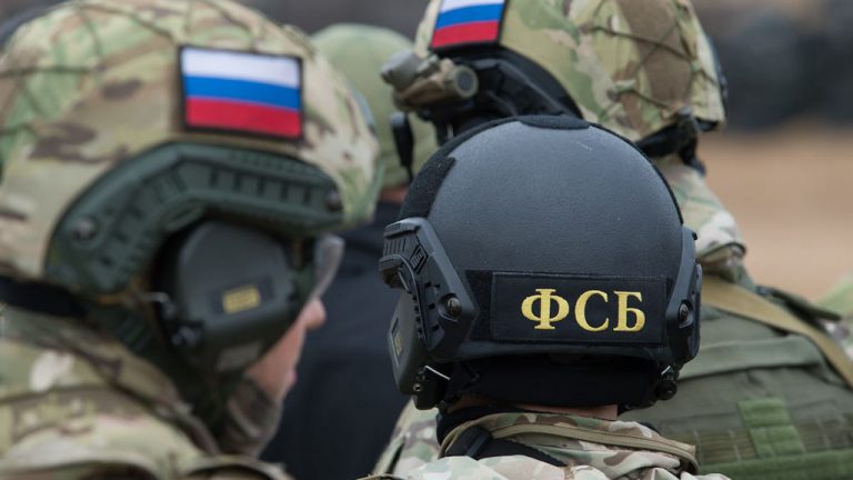 ФСБ задержала диверсантов, планировавших теракт против одного из руководителей Крыма