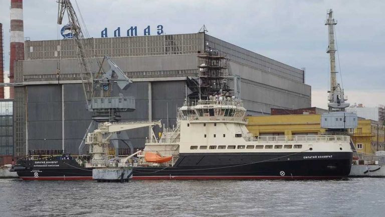 Состав ВМФ России пополнит новый ледокол «Евпатий Коловрат»