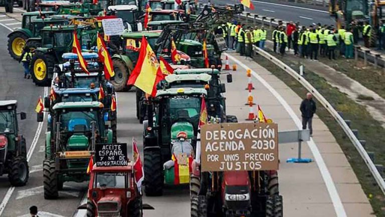 Испанские фермеры присоединились к протестам своих коллег из других стран