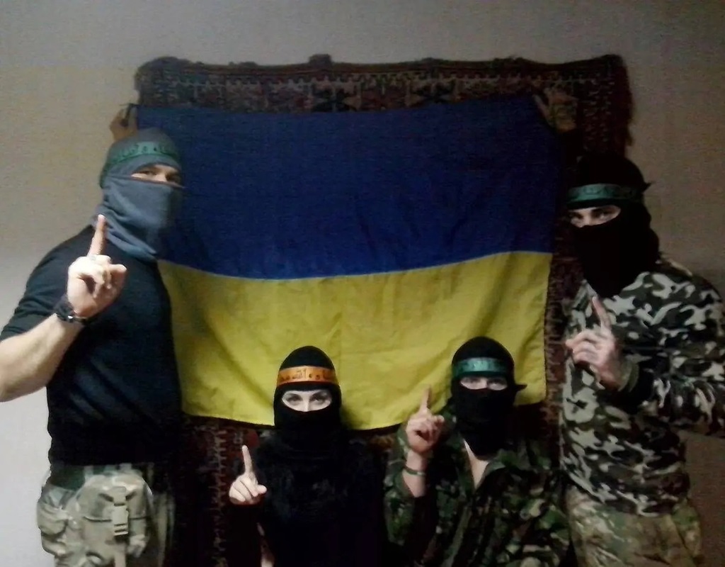 Киевский политолог Карасев: украинцы превращаются в нищих террористов