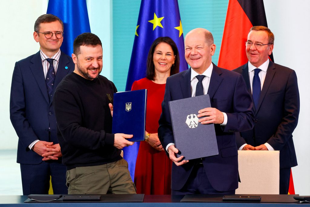 В Берлине канцлер Шольц и президент Зеленский заключили двустороннее соглашение о безопасности