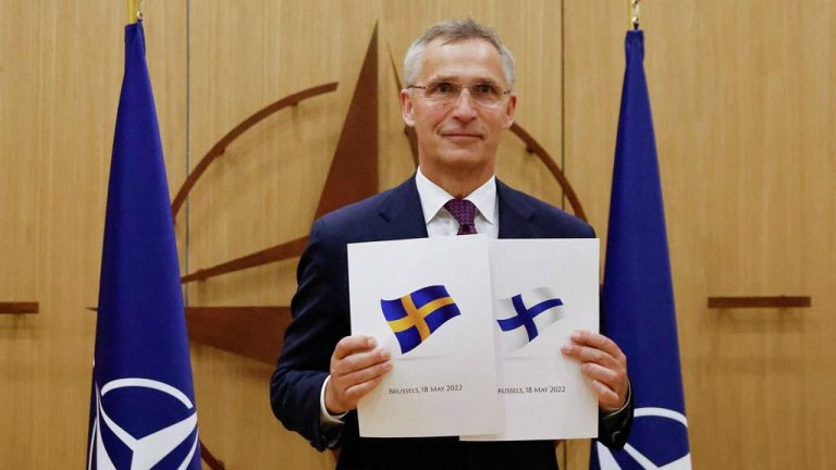 Генсек НАТО рад вступлению в альянс Швеции