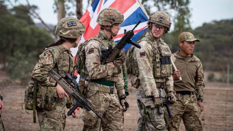 В Лондоне заявили о присутствии британских военных на Украине