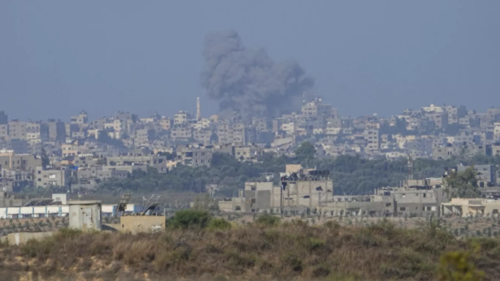 Белый дом: США будут и далее сбрасывать гумпомощь Сектору Газа по воздуху