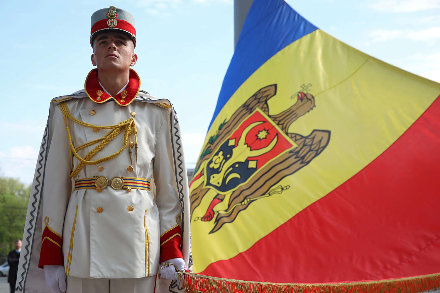 Кишинёв заявил о приостановлении участия Молдавии в Договоре об обычных вооруженных силах в Европе