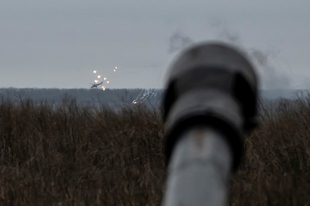 На фронтах СВО российские военные уничтожили группу вертолетчиков Mad Ducks, обстреливавших Мариуполь