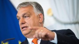 Орбан заявил, что руководство Евросоюза должно уйти в отставку