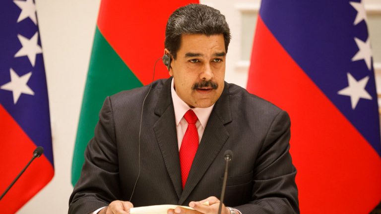 Венесуэла отзывает всех дипломатов из Эквадора