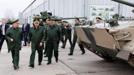 В Омске курсантов обучают эксплуатации Т-14