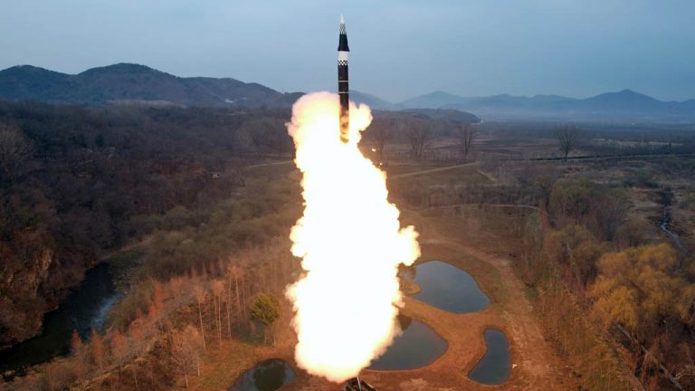 КНДР провела испытание сверхкрупной боеголовки стратегической крылатой ракеты