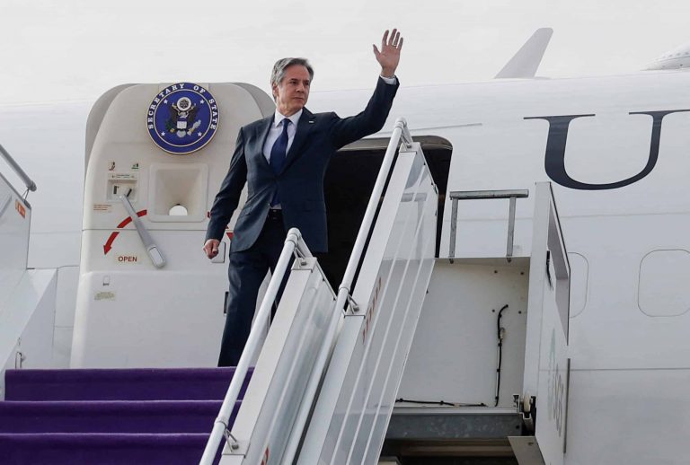 U.S. Secretary of State Antony Blinken gestures while he deboards an airplane as he visits Saudi Arabia in the latest Gaza diplomacy push, in Riyadh, Saudi Arabia April 29, 2024. REUTERS/Evelyn Hockstein/Pool
