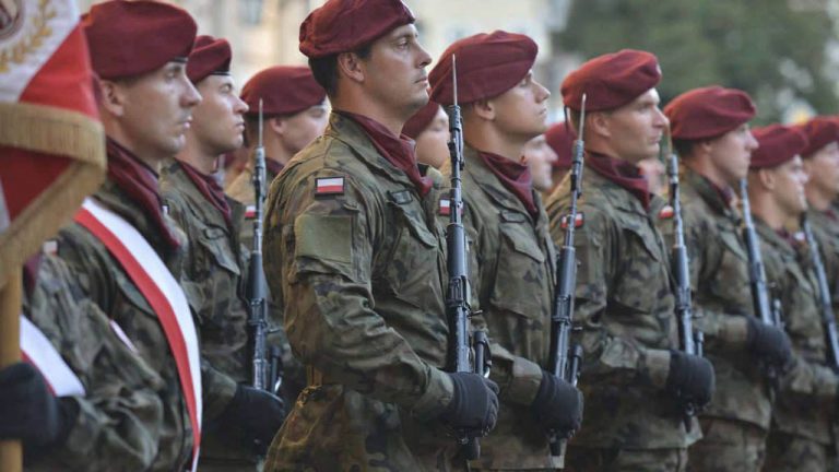 Польша не будет посылать войска на Украину
