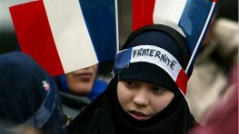 Франция изучит влияние «политического исламизма» для борьбы с сепаратизмом