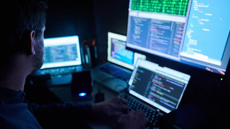 Хакеры осуществили взлом серверов Минобороны Великобритании